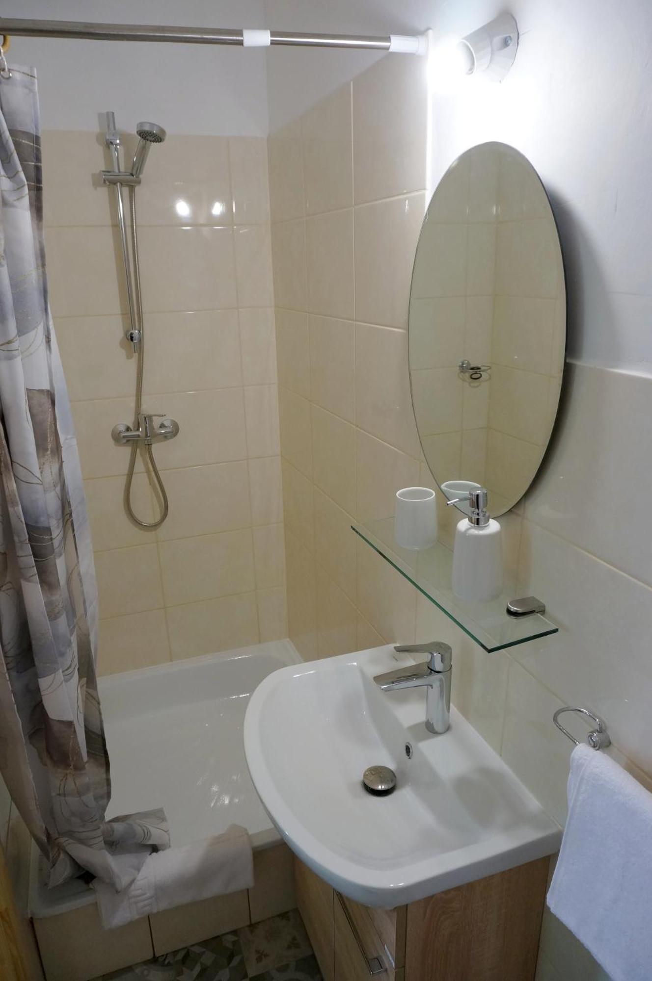 Uliha Apartamenti Lipawa Zewnętrze zdjęcie